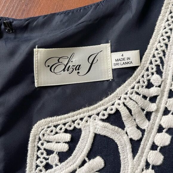 Eliza J sleeveless pompon trim shift dress size 4 - Picture 2 of 8